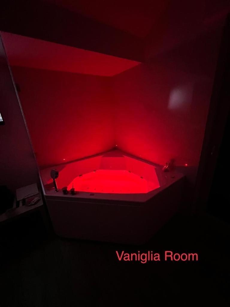 Essence Domus Vaniglia マテーラ エクステリア 写真